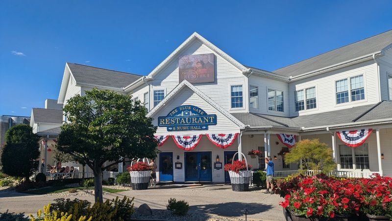 Blue Gate Restaurant & Bakery (Shipshewana)
