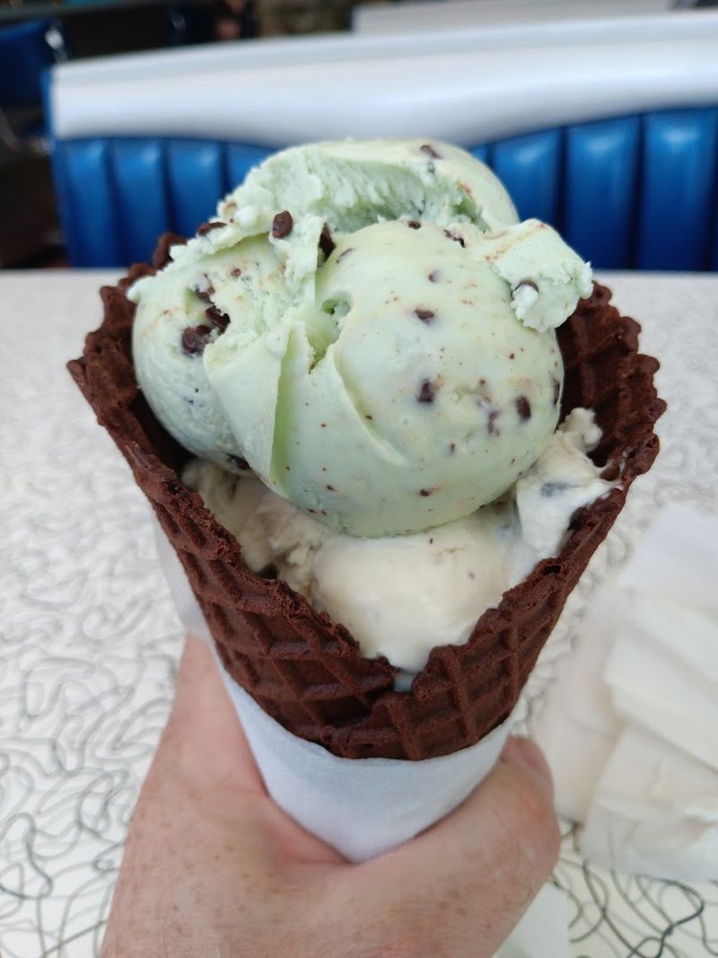 Scoop DeVille (Hartford)
