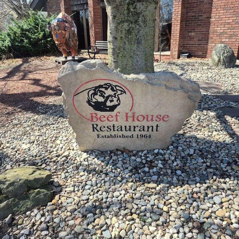 The Beef House Restaurant & Dinner Theatre (Covington) The Beef House Restaurant & Dinner Theatre (Covington)