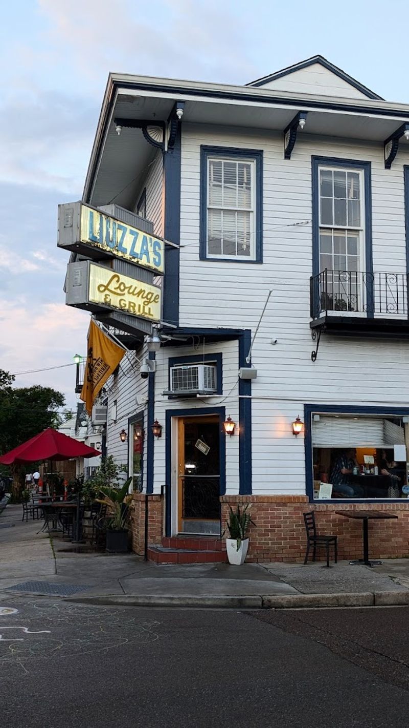 Liuzza’s by the Track (New Orleans) Liuzza’s by the Track (New Orleans)