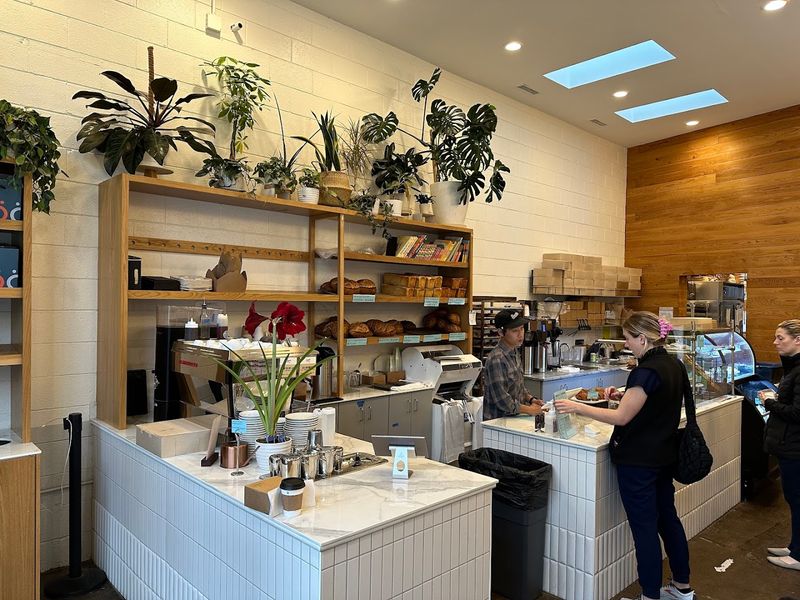Dozen Bakery — Nashville