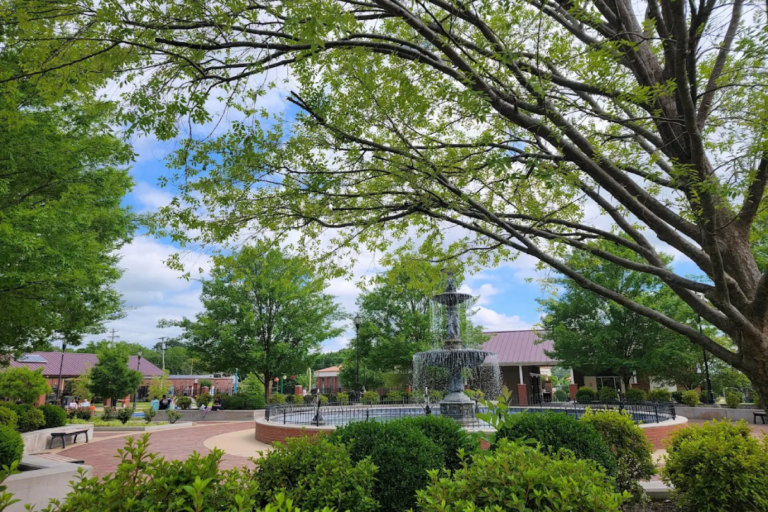 10 Small Tennessee Towns That Deserve Way More National Attention
