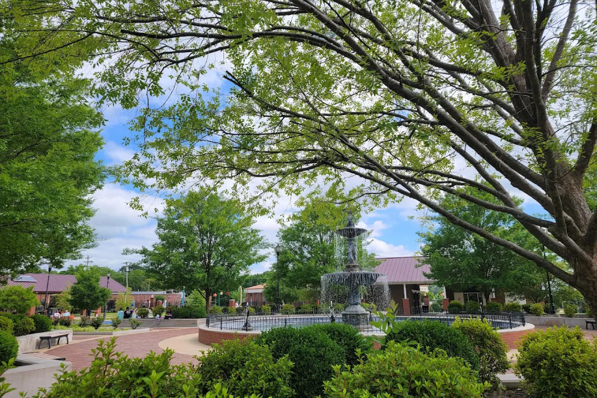 10 Small Tennessee Towns That Deserve Way More National Attention