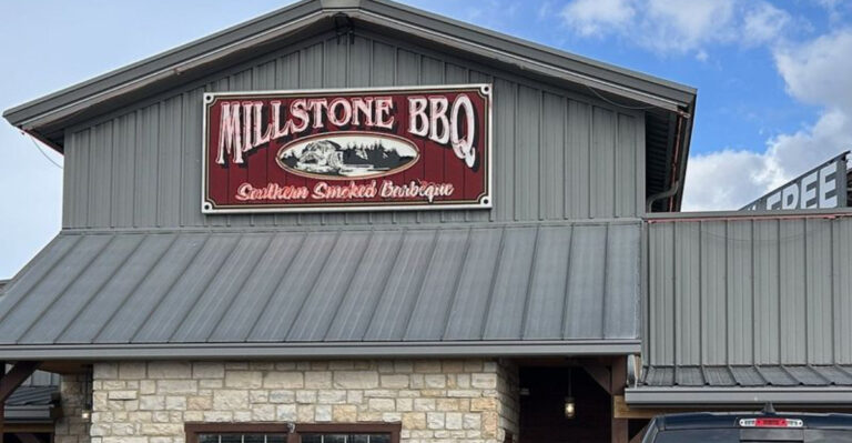 11 Ohio BBQ Sandwich Spots Perfect For A Delicious Summer Drive