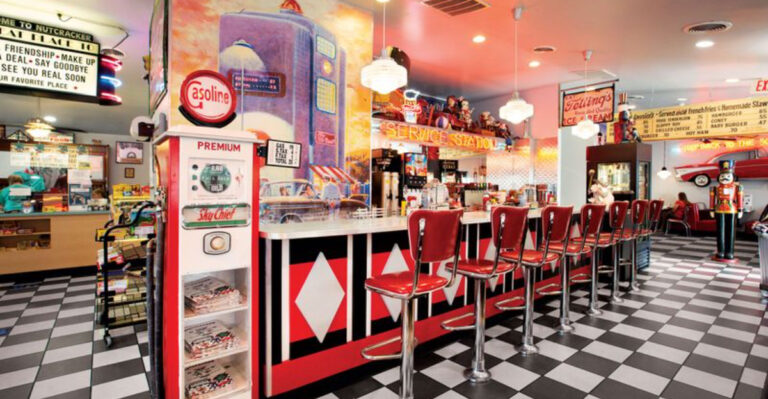 11 Ohio Diners Where Classic 1960s Dining Still Shines In 2026