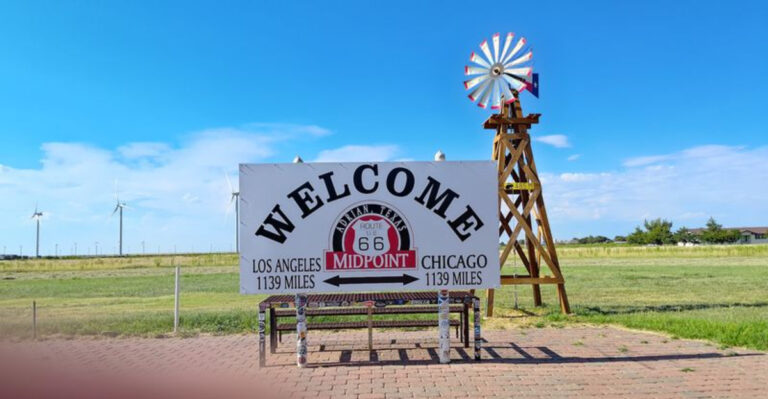 11 Texas Roadside Attractions That Are Actually Worth the Stop