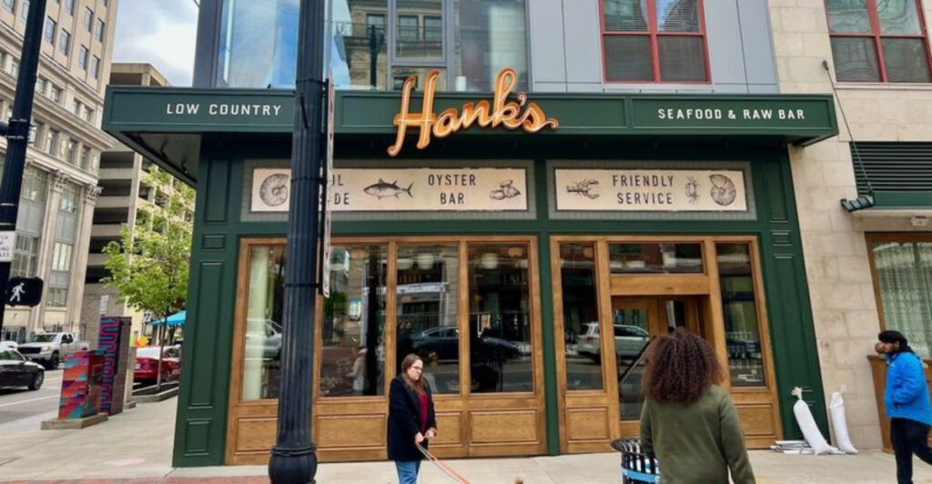 12 Ohio Seafood Restaurants That Are Hard To Book But Worth The Wait
