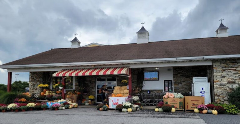 12 Pennsylvania Amish Grocery Stores Packed With Fresh, Homemade Favorites