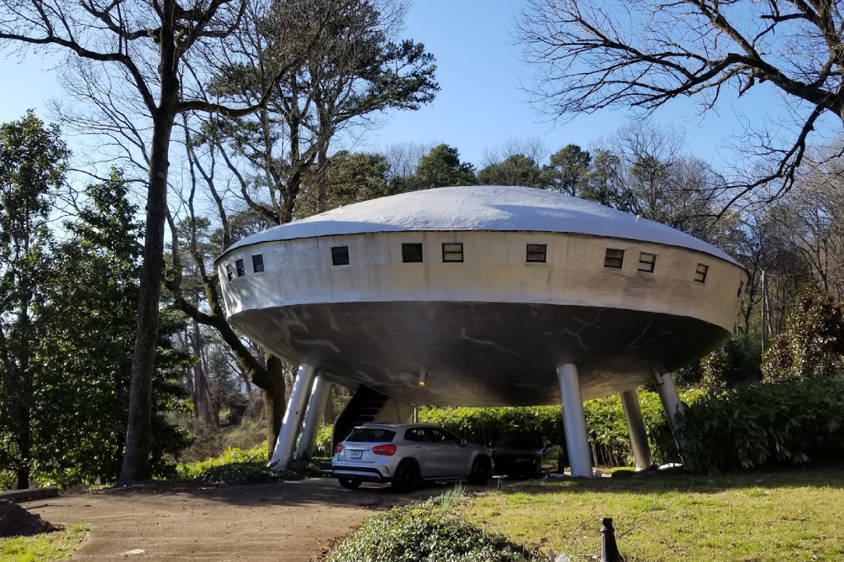 13 Strange and Amazing Places in Tennessee You Won't Believe Are Real