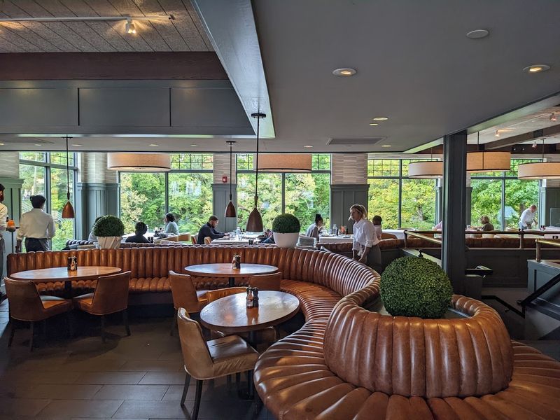 17 River Grille, Chagrin Falls 17 River Grille, Chagrin Falls