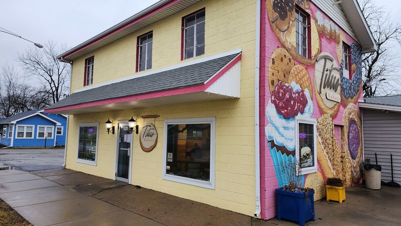 Titus Bakery (Lebanon & Westfield) Titus Bakery (Lebanon & Westfield)