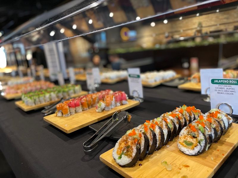A Lunch Buffet That Actually Delivers A Lunch Buffet That Actually Delivers