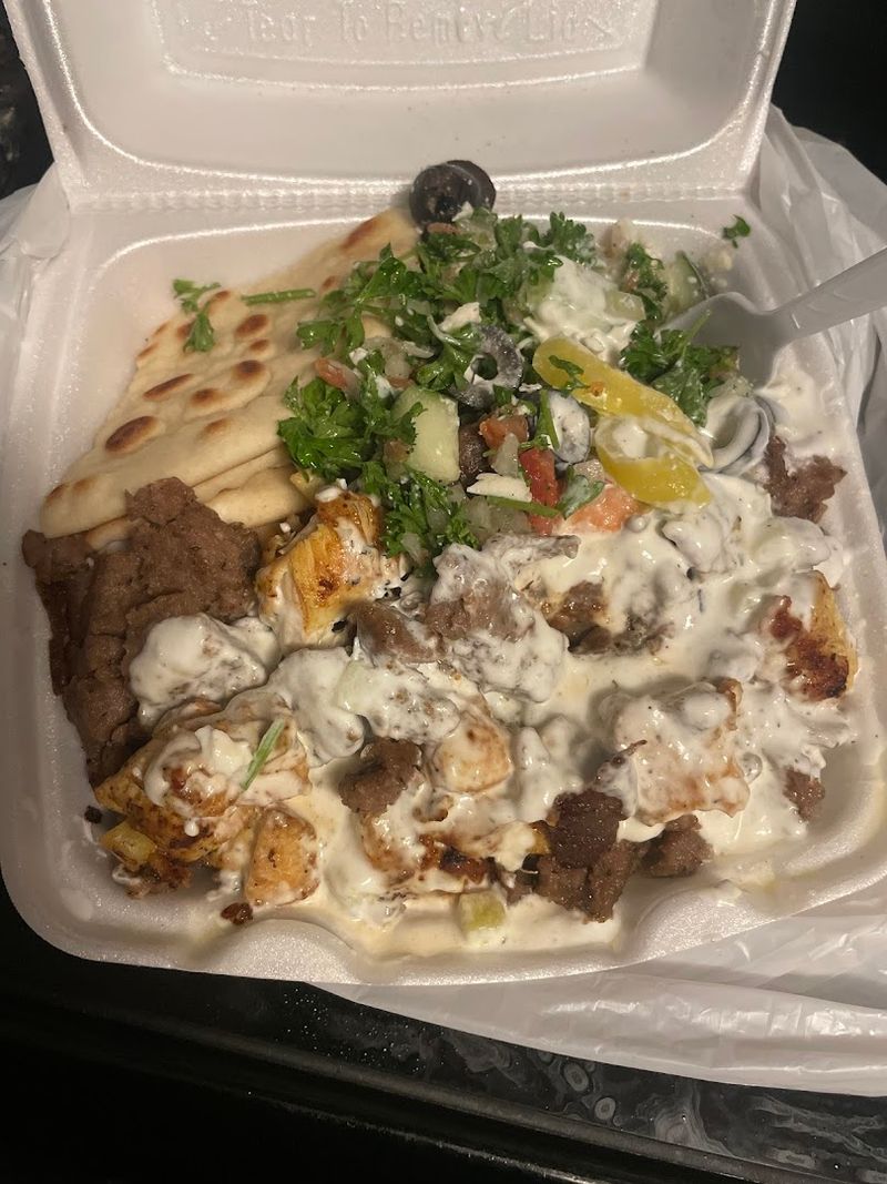 Generous Chicken Platters Done Right