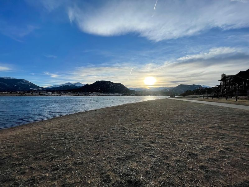 Lake Estes Brings Everyday Mountain Living Into Focus Lake Estes Brings Everyday Mountain Living Into Focus