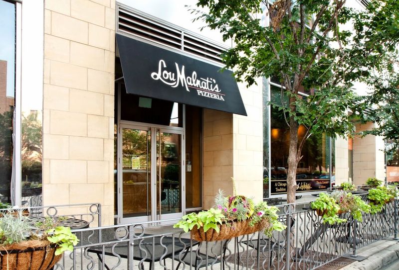 Lou Malnati's Pizzeria (Chicago - South Loop) Lou Malnati's Pizzeria (Chicago - South Loop)