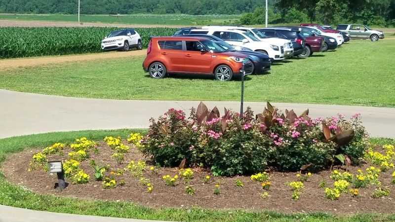 Easy Access With Ample Parking Makes Visiting Simple Easy Access With Ample Parking Makes Visiting Simple
