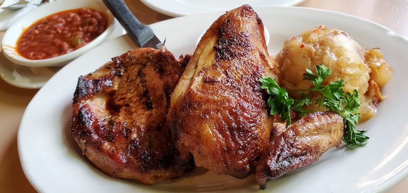 A Fox River Table Changes the Entire Meal A Fox River Table Changes the Entire Meal