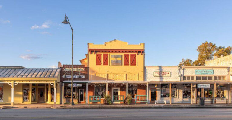 7 Outdoorsy Texas Towns That Are Perfect For A Weekend Escape