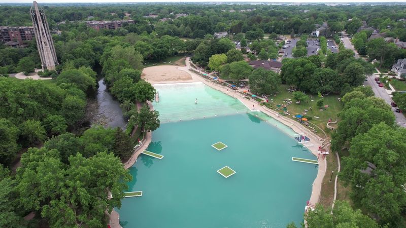 Centennial Beach (Naperville) Centennial Beach (Naperville)