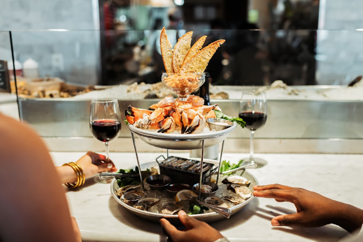 8 Surprisingly Great Oyster Bars You Would Never Expect to Find in Tennessee