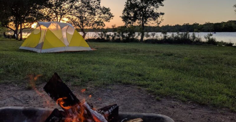 8 Peaceful Texas Camping Spots With Beautiful Lakeside Views