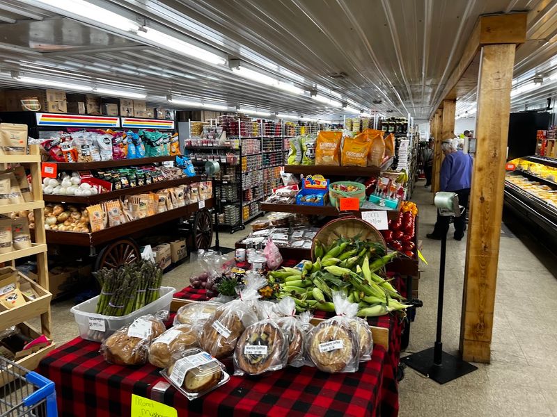 Indiana Shelves Stacked With Pickles, Cheeses, Breads, and Old-School Treats Indiana Shelves Stacked With Pickles, Cheeses, Breads, and Old-School Treats