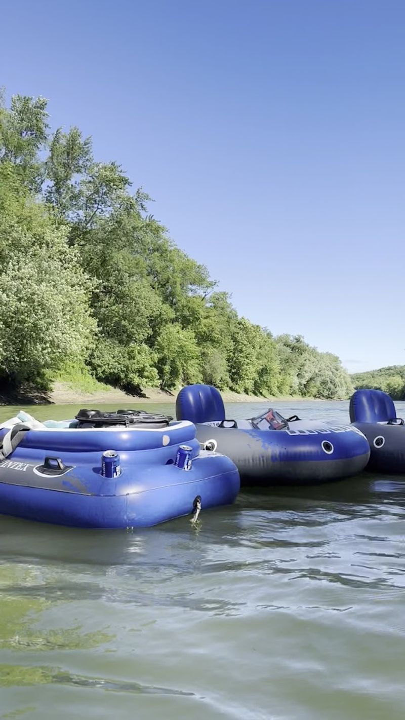 Why Groups Click With This Oglesby, Illinois Float