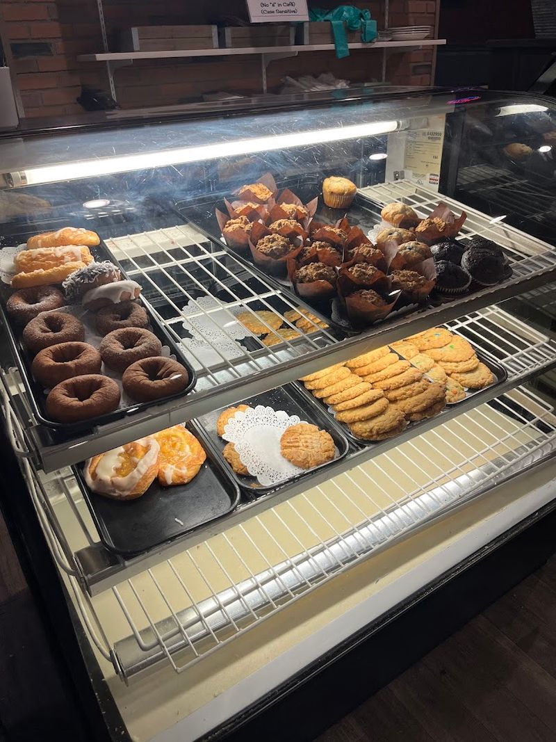 A Bakery Counter That Stops You at the Door A Bakery Counter That Stops You at the Door