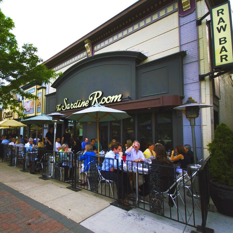 A Coastal Bistro Hidden on Plymouth's Main Street A Coastal Bistro Hidden on Plymouth's Main Street