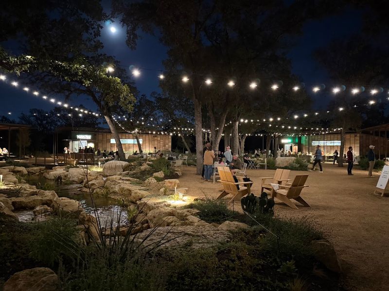 A Five-Acre Garden Paradise That Redefines Outdoor Dining A Five-Acre Garden Paradise That Redefines Outdoor Dining