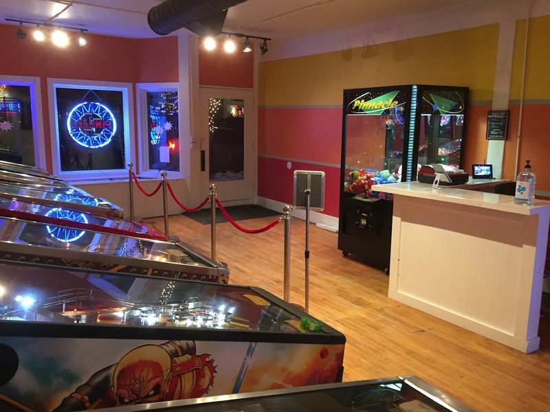 A Local Hangout That Also Knows How to Handle Parties A Local Hangout That Also Knows How to Handle Parties