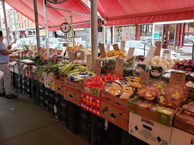 A Market That Grew Beyond One Identity A Market That Grew Beyond One Identity