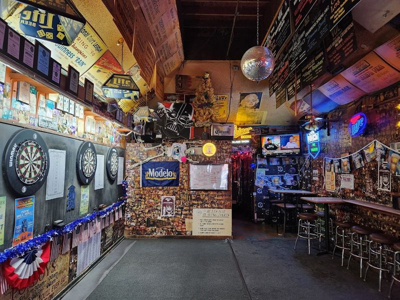 A Nashville Dive Bar That Refuses to Blend In A Nashville Dive Bar That Refuses to Blend In