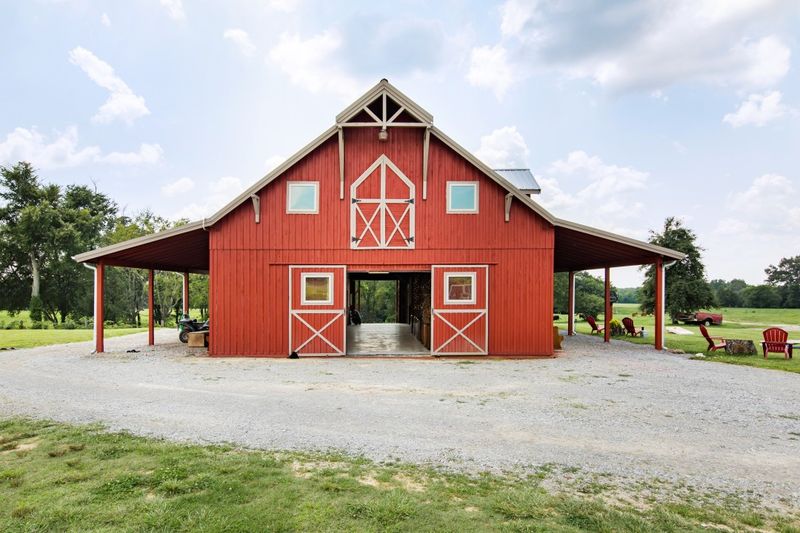 A Peaceful Tennessee Farm Escape Just Outside The City A Peaceful Tennessee Farm Escape Just Outside The City