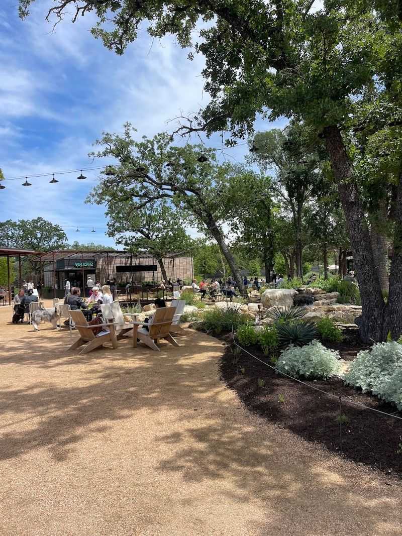 A Playground Paradise That Keeps Kids Entertained for Hours A Playground Paradise That Keeps Kids Entertained for Hours