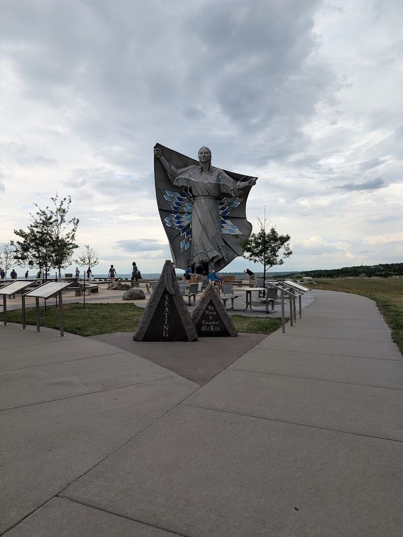A Playground, a Trail, and Reasons to Linger A Playground, a Trail, and Reasons to Linger