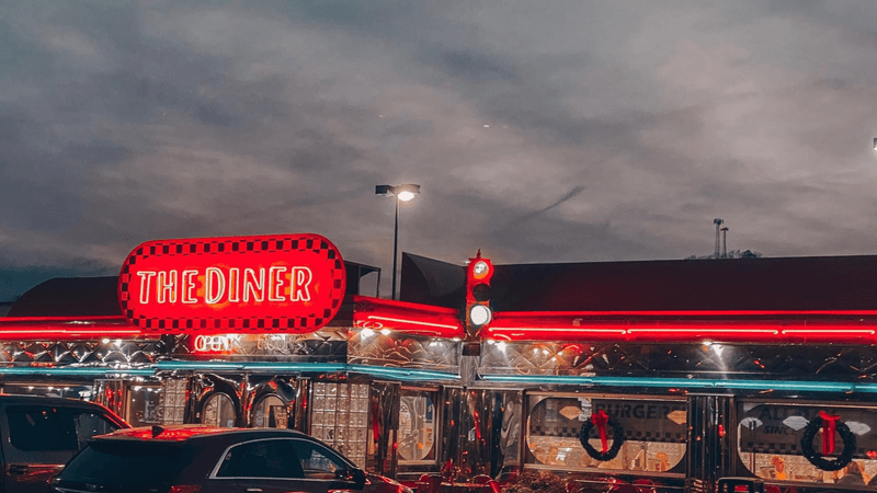 A Retro Tennessee Diner That Feels Like a Step Back in Time A Retro Tennessee Diner That Feels Like a Step Back in Time