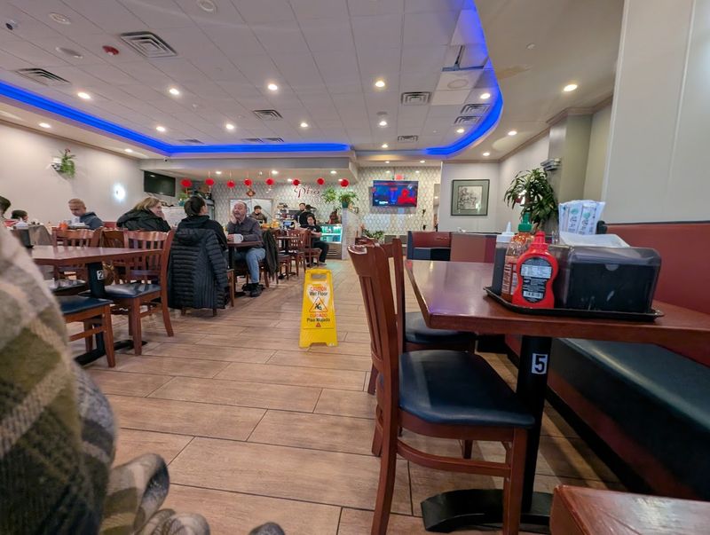 A Route 1 Vietnamese Spot That Locals Know by Heart
