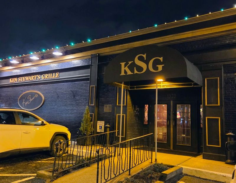 A Steakhouse That Feels Worth The Drive A Steakhouse That Feels Worth The Drive