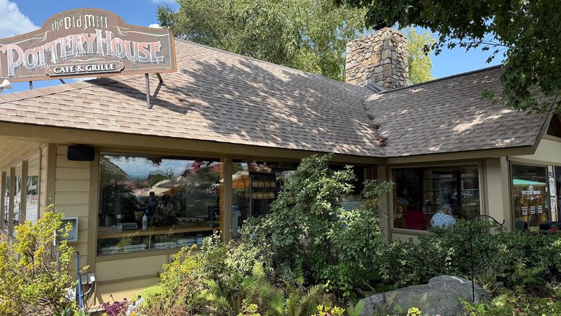 A Storybook Café Tucked Away in Pigeon Forge A Storybook Café Tucked Away in Pigeon Forge