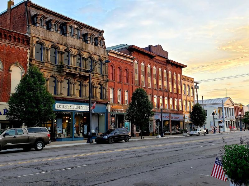 A Streetscape That Looks Frozen in the 1800s A Streetscape That Looks Frozen in the 1800s