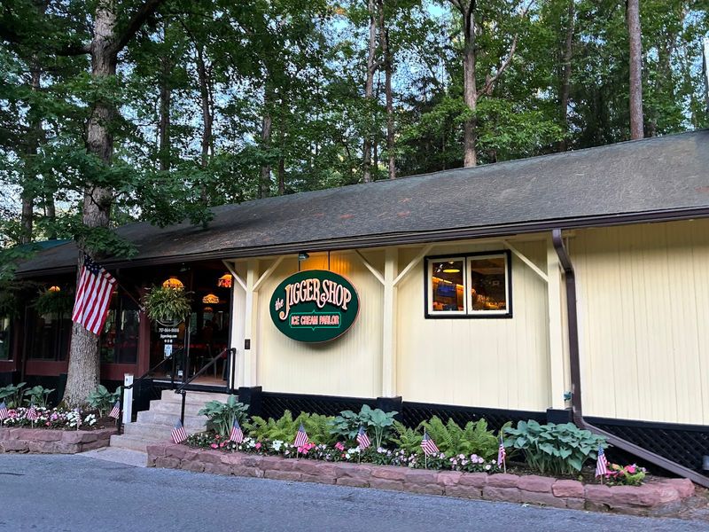 A Summer Landmark With Deep Roots A Summer Landmark With Deep Roots