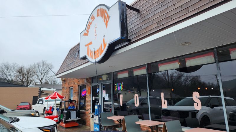 A Tiny Rocky Top Diner With Plenty Of Local Charm