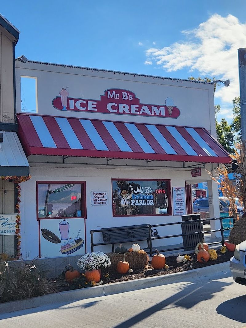 A classic Branson ice cream stop with old-school charm