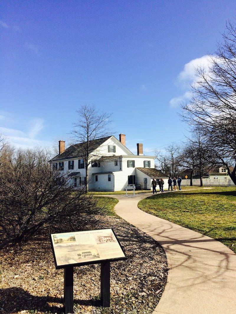 A peaceful waterfront park hides one of New Jersey’s most notorious haunted houses A peaceful waterfront park hides one of New Jersey’s most notorious haunted houses