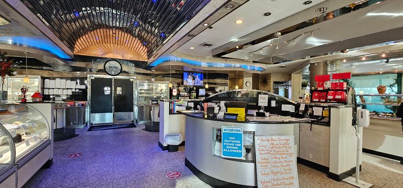 A reliable stop for groups, families, and regulars A reliable stop for groups, families, and regulars
