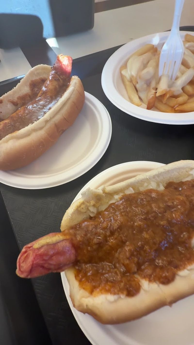 A secret meat sauce turns a simple hot dog into a North Jersey classic A secret meat sauce turns a simple hot dog into a North Jersey classic