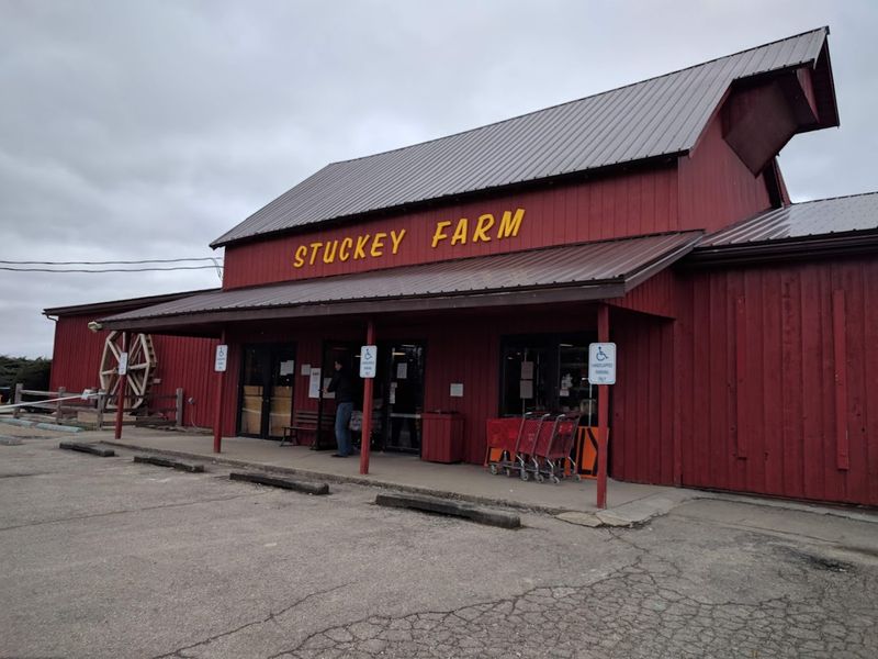 Stuckey Farm Orchard & Cider Mill (Sheridan)