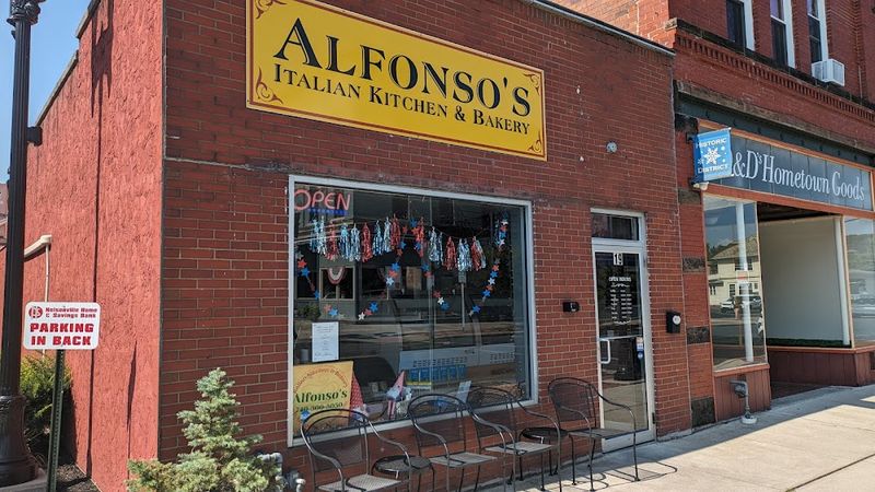 Alfonso’s Italian Kitchen And Bakery, Nelsonville