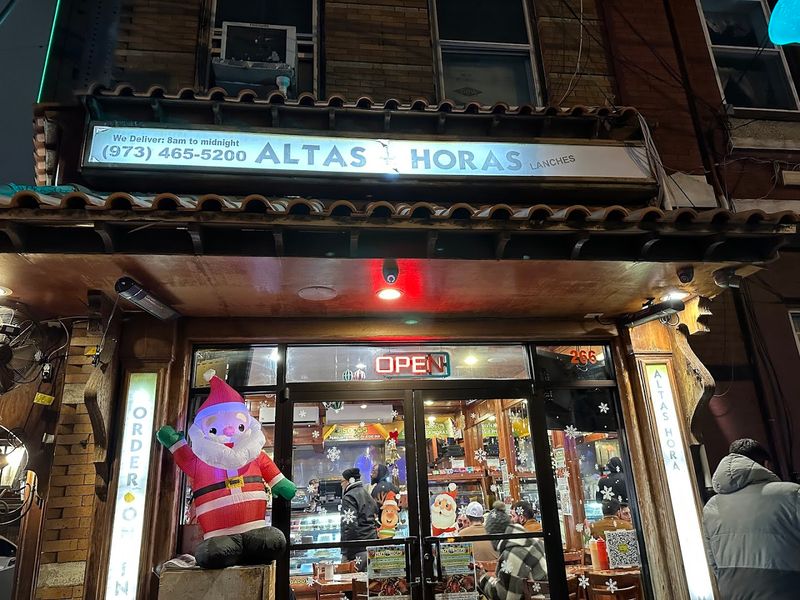 Altas Horas Lanches — Newark Altas Horas Lanches — Newark